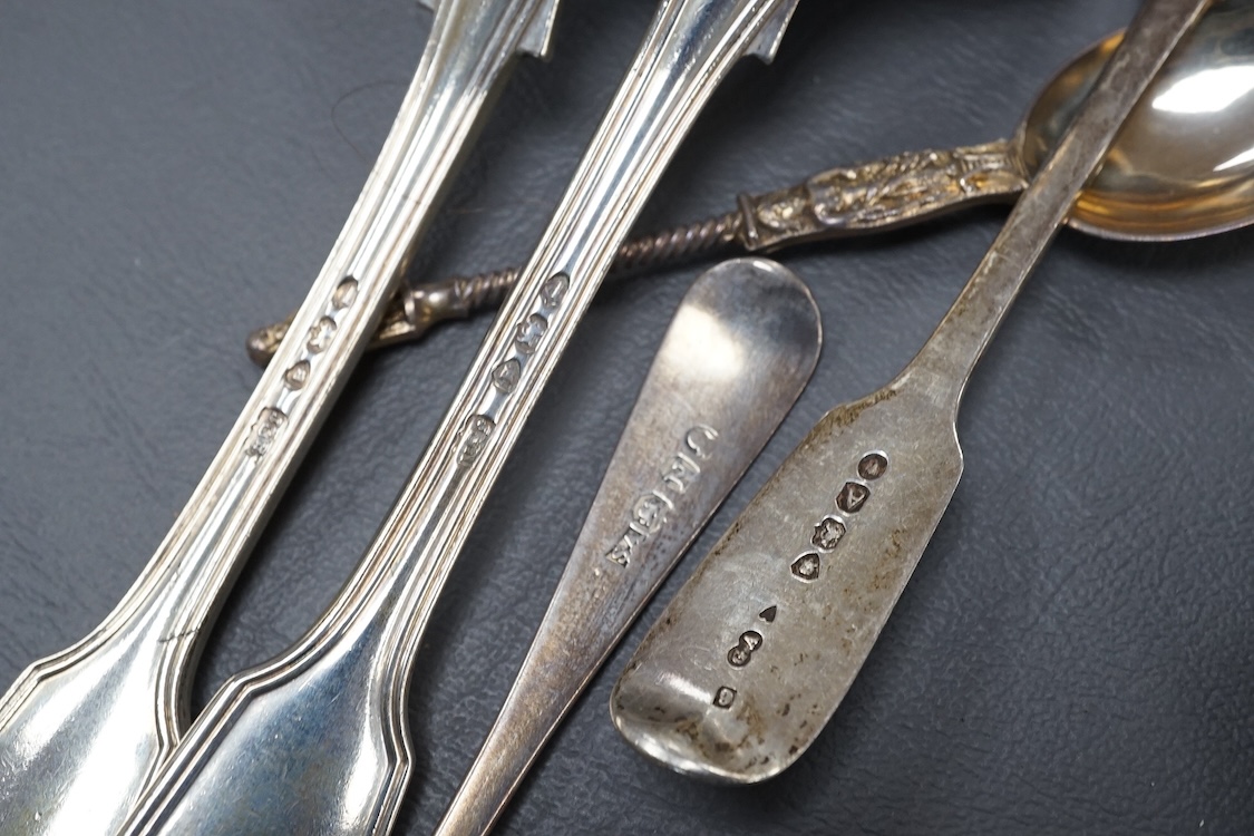 A small quantity of assorted 19th century and later flatware, various dates and makers, 15.3oz